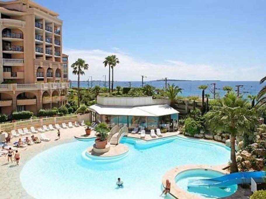 Appartamento In Riva Al Mare A Cannes Bagian luar foto